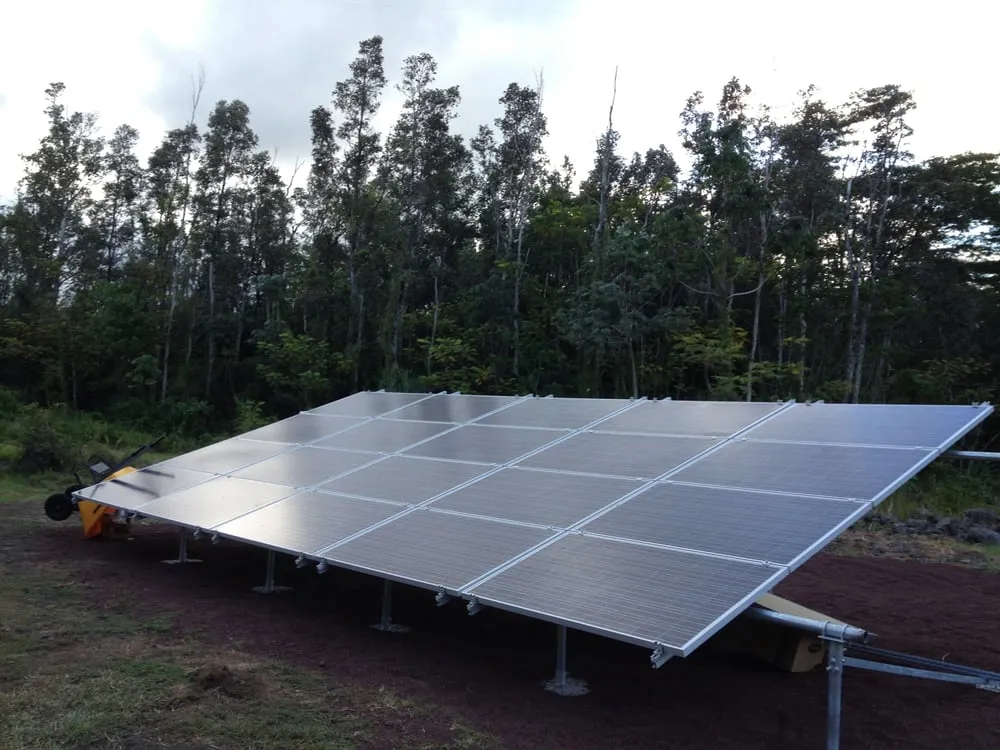 Affordable electrician providing lighting installation in P?hoa, HI - Solar Rayes Services