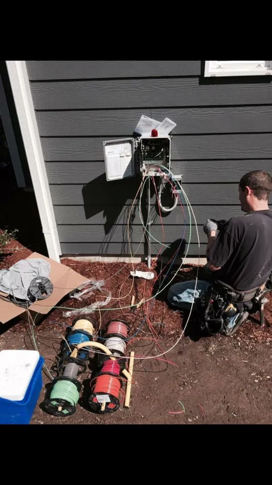 Slide of Solarside Electric