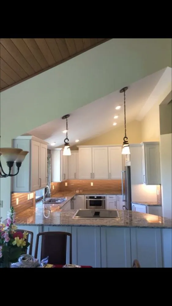 Professional electrician providing emergency electrical service in , 