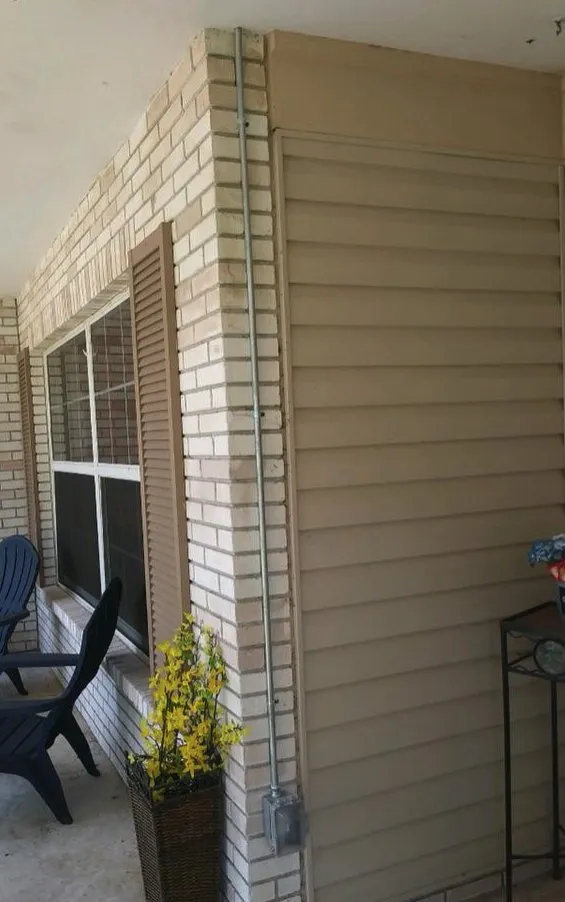 Emergency circuit breaker repair experts serving , - Solid Circuit Electric