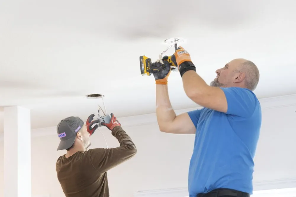 Slide of Solir Electric