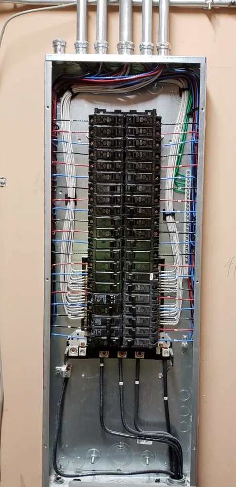 Slide of Solis Electric