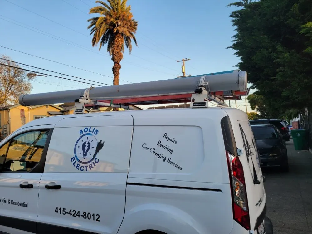 Slide of Solis Electric