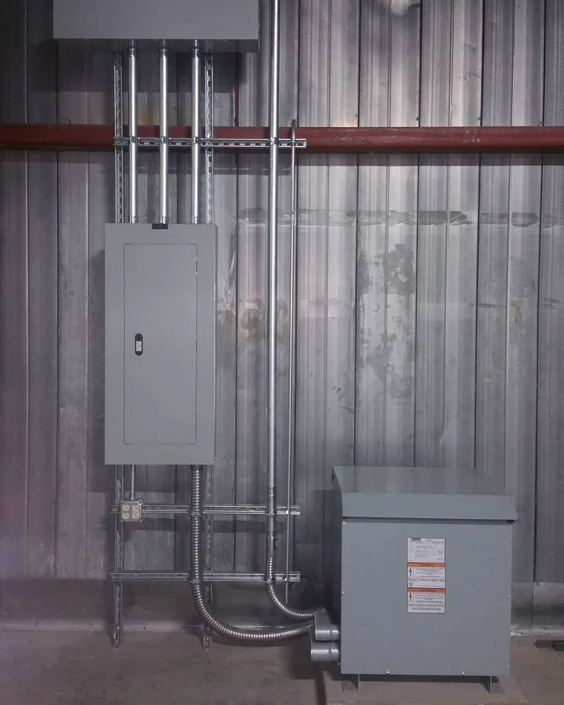 Slide of Solo Master Electrician