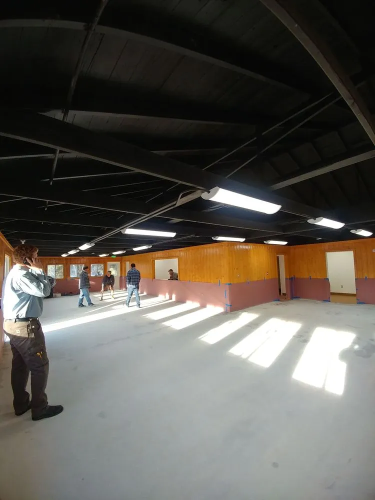 Slide of Solomon Electric and Data