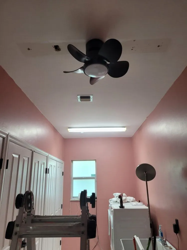 Slide of Solomon Electric