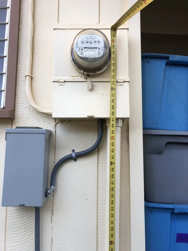 Slide of Solomon Electric Services