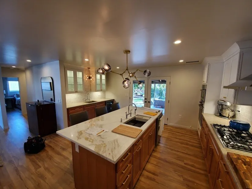 Slide of Solomon Electrical Services