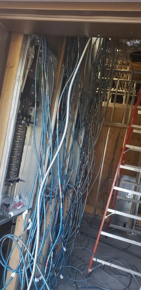 Reliable electrical repair service in ,  - Solution Electric