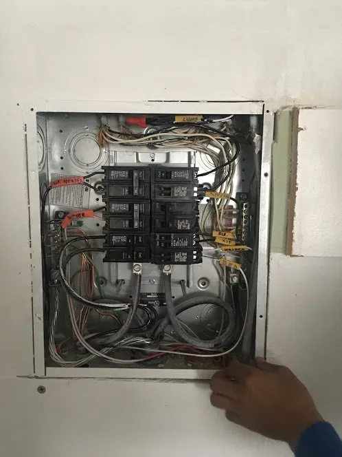 Slide of Solution Electric Services