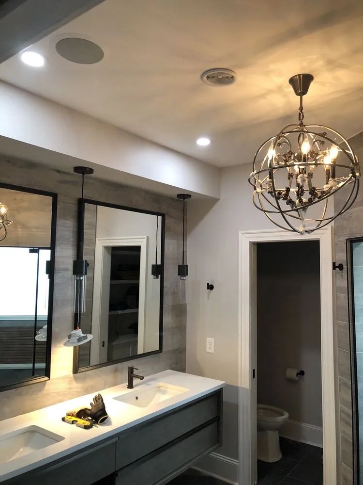 Slide of Son Cao Electric Service