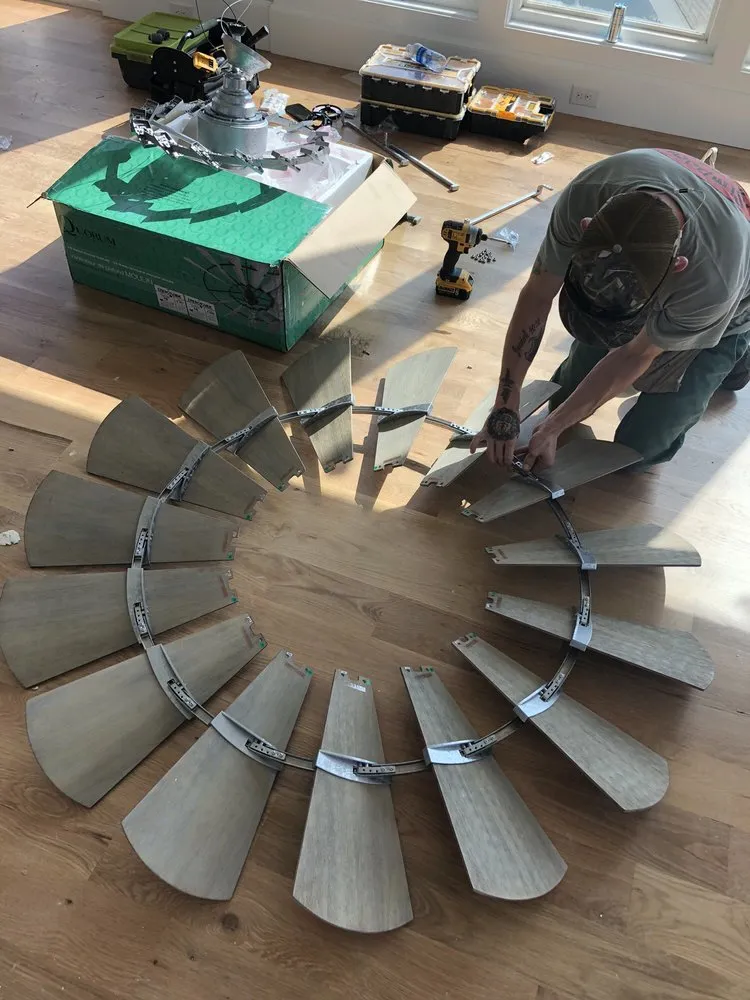 Slide of Son Cao Electric Service