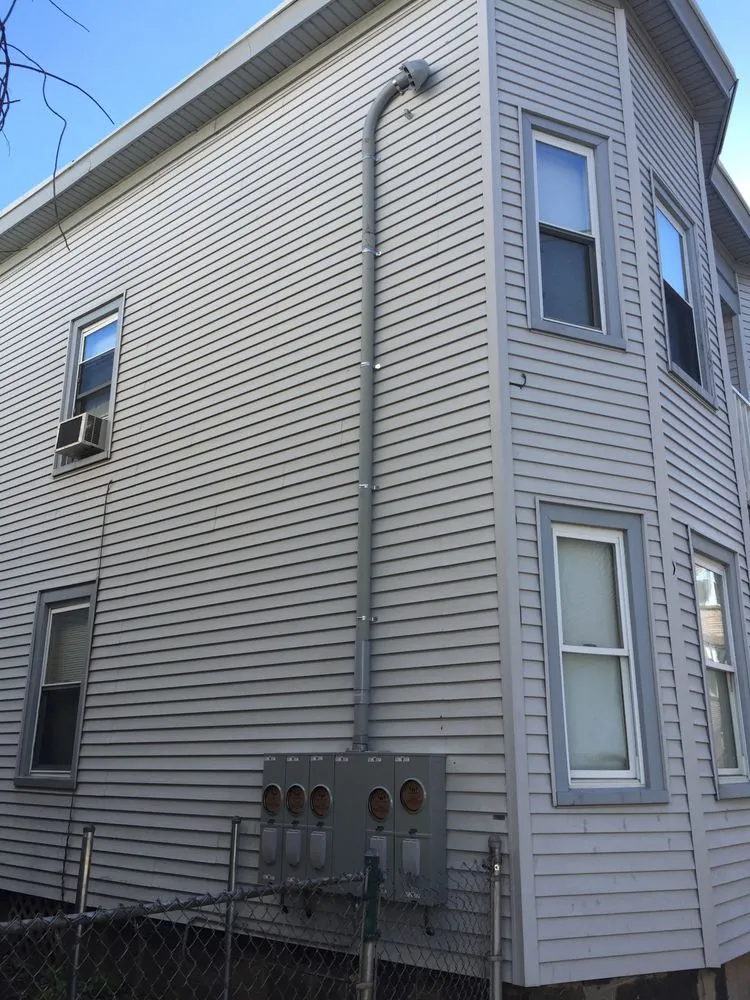 Slide of Sonny Torres Electrician