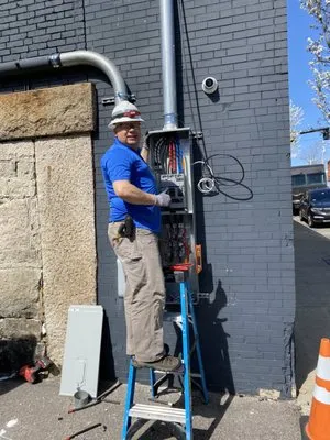 Sonny Torres Electrician Logo