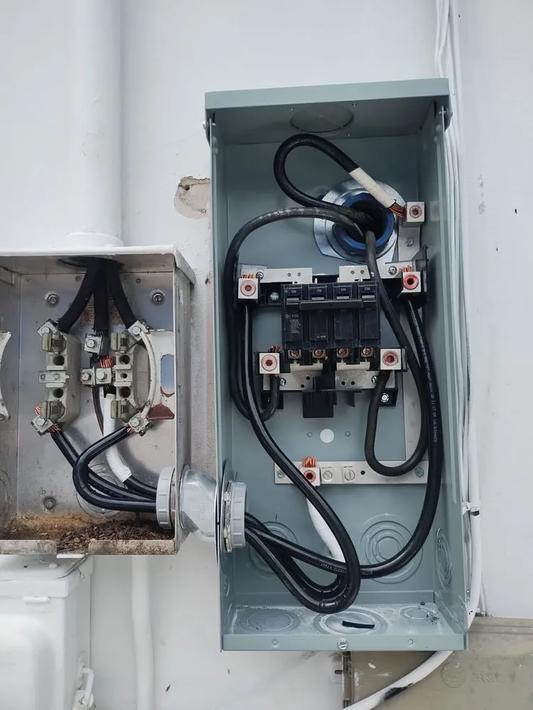 Professional electrical service for homes in emergency electrical service, by