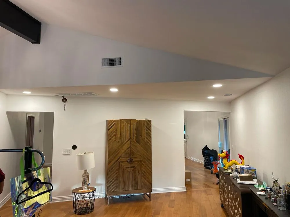 Slide of Sos Electric La