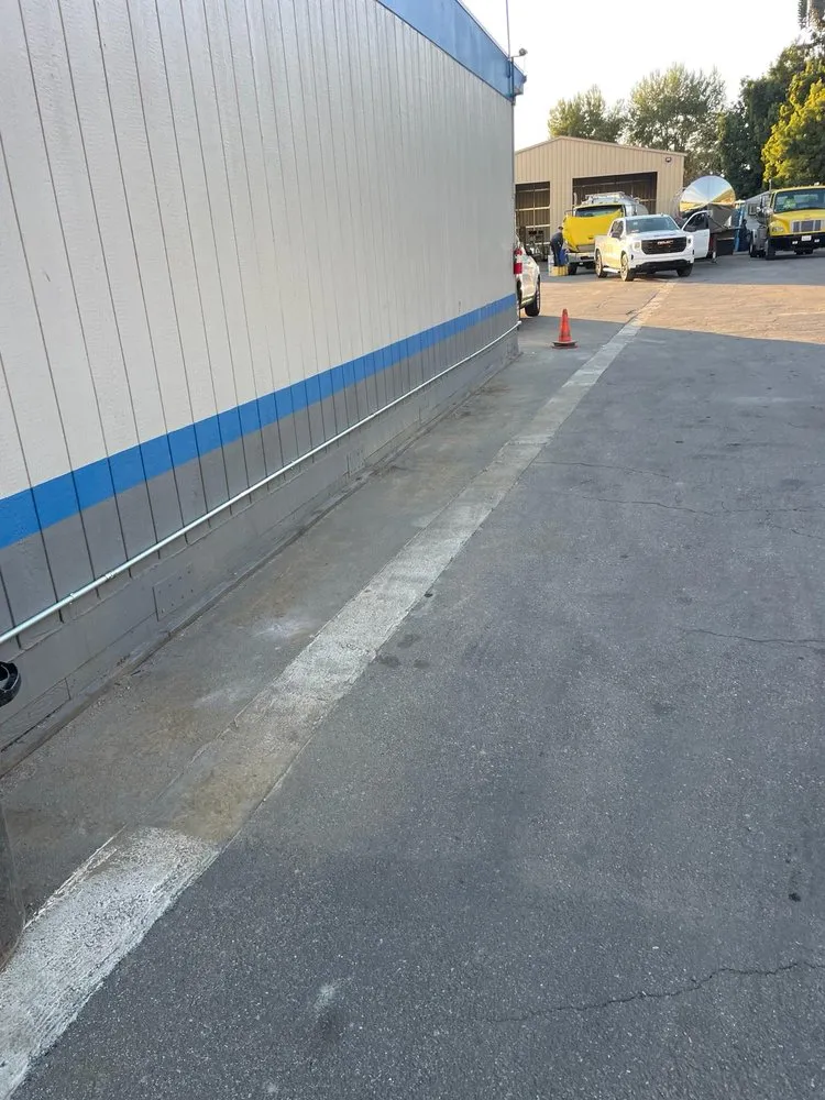 Slide of Sos Electric La