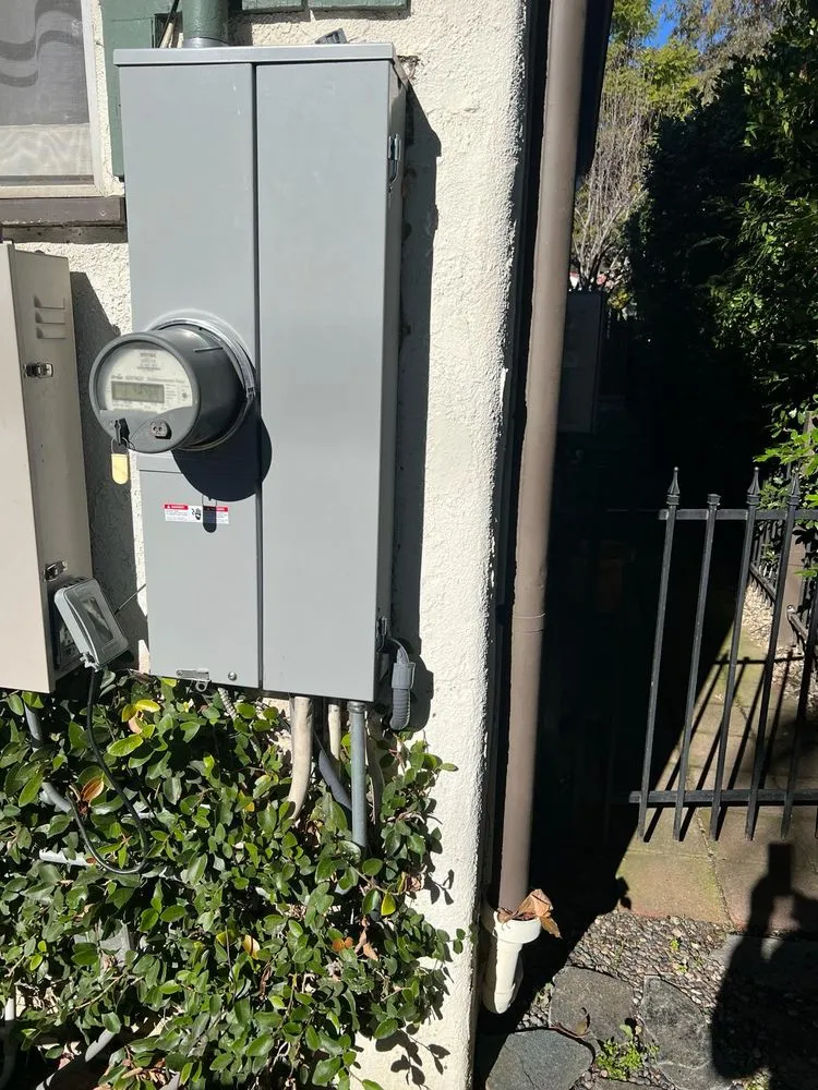 Slide of Sos Electric La