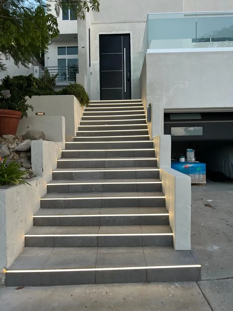 Slide of Sos Electric La