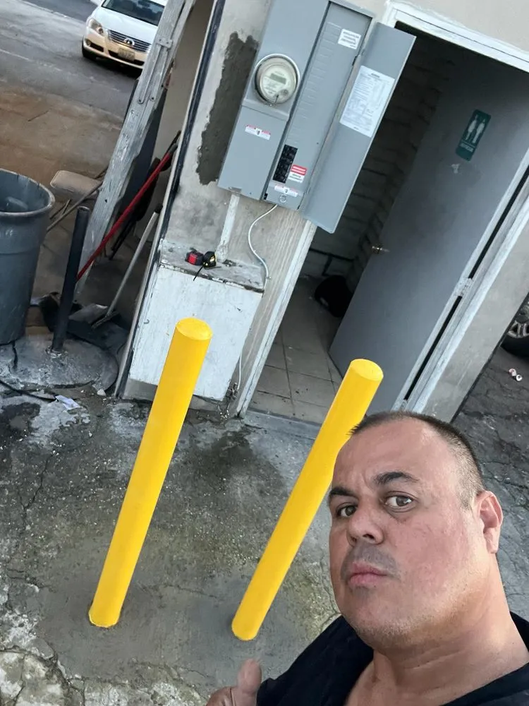 Slide of Sos Electric La