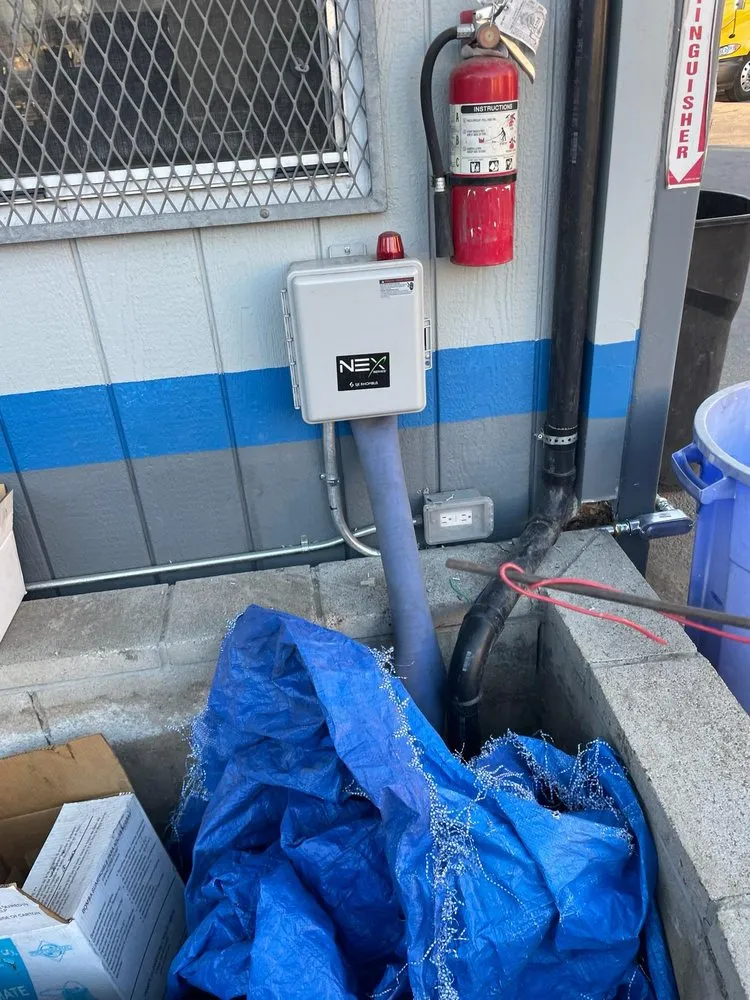 Slide of Sos Electric La