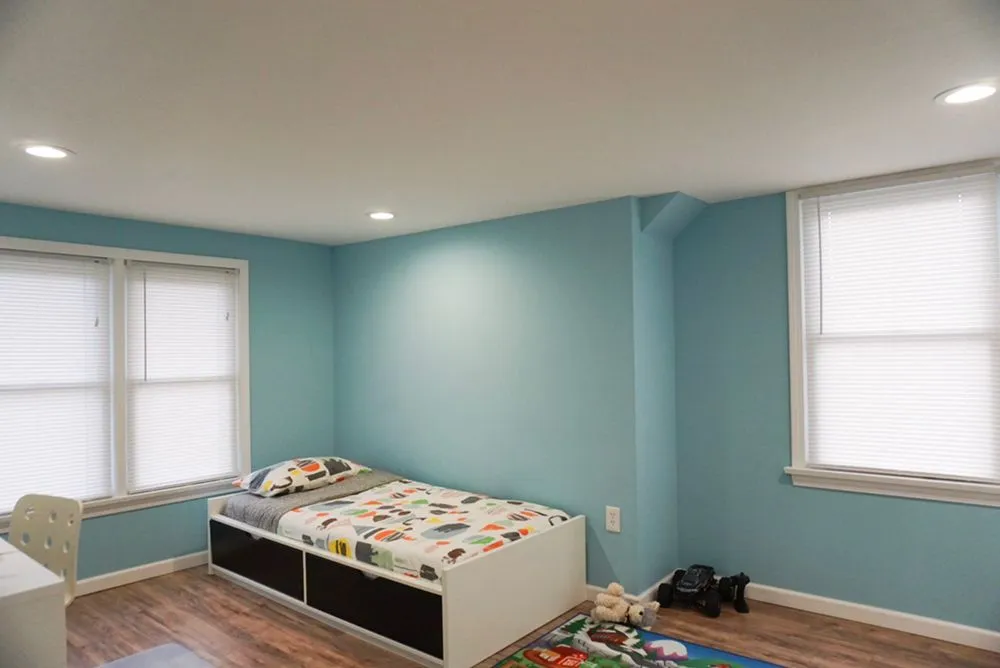 Professional outlet and switch repair in , by SOS Electric