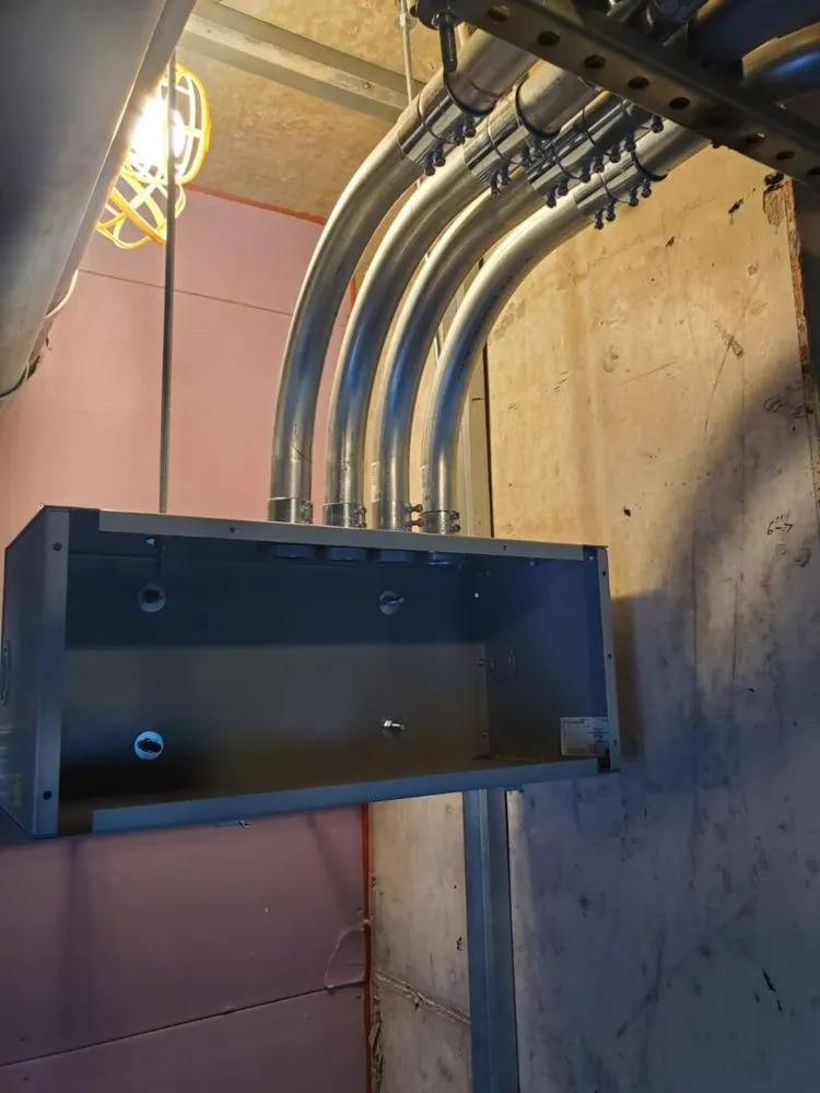 Slide of Sosa Electric