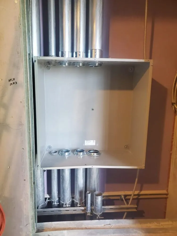 Slide of Sosa Electric