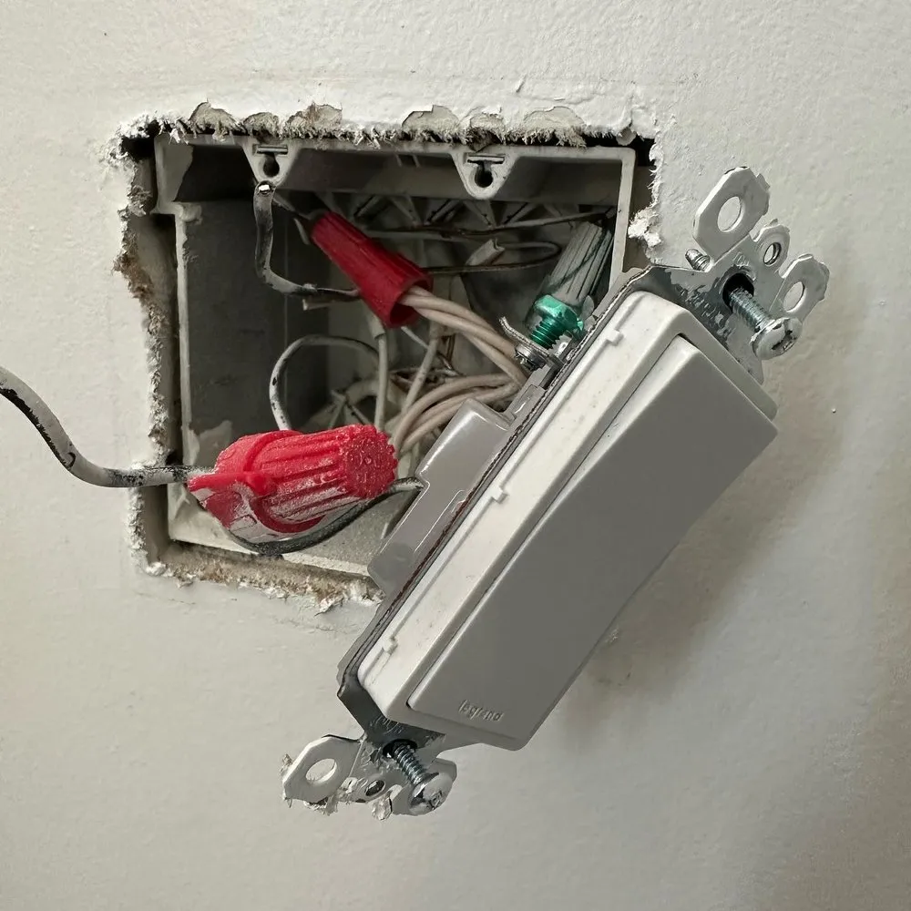 Slide of Soto’s Service and Repairs