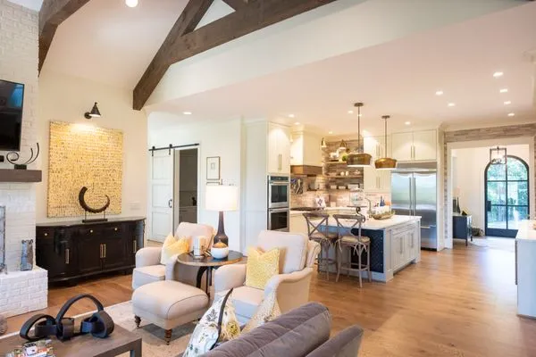 Source Electrical Contractors Logo