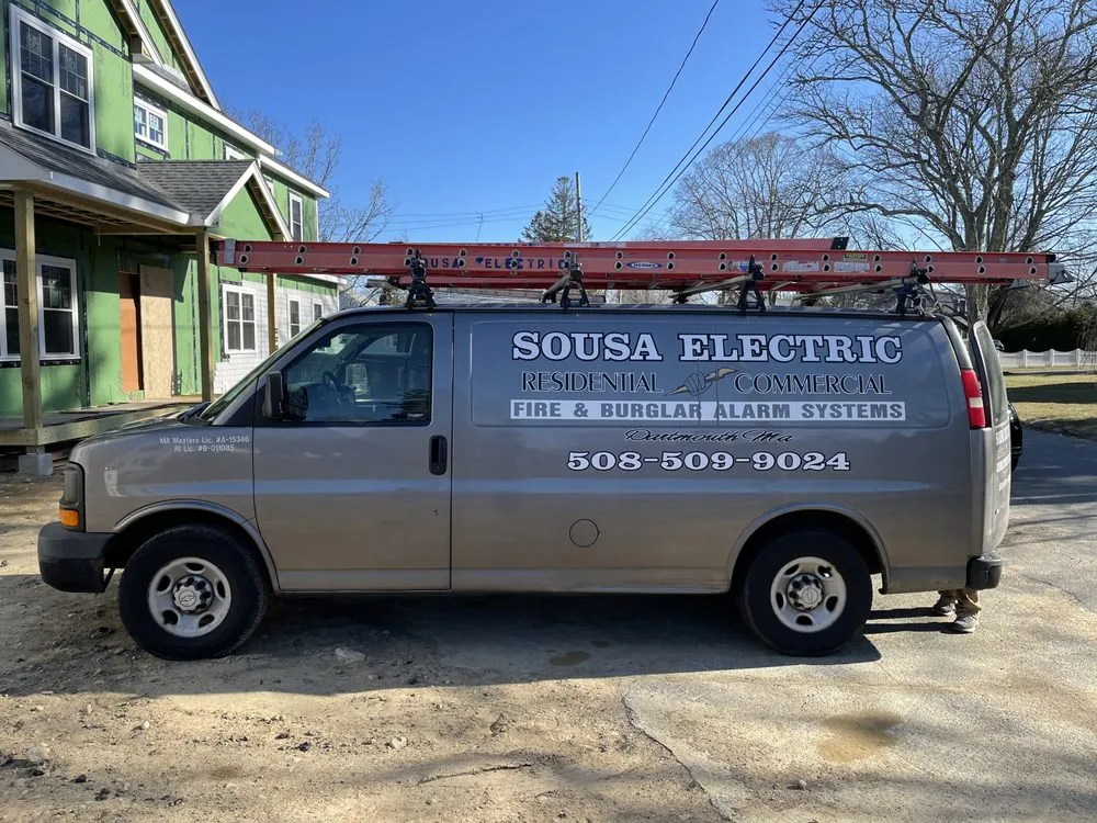 Expert electrician providing emergency electrical service in N Dartmouth, MA - Sousa David Electrical