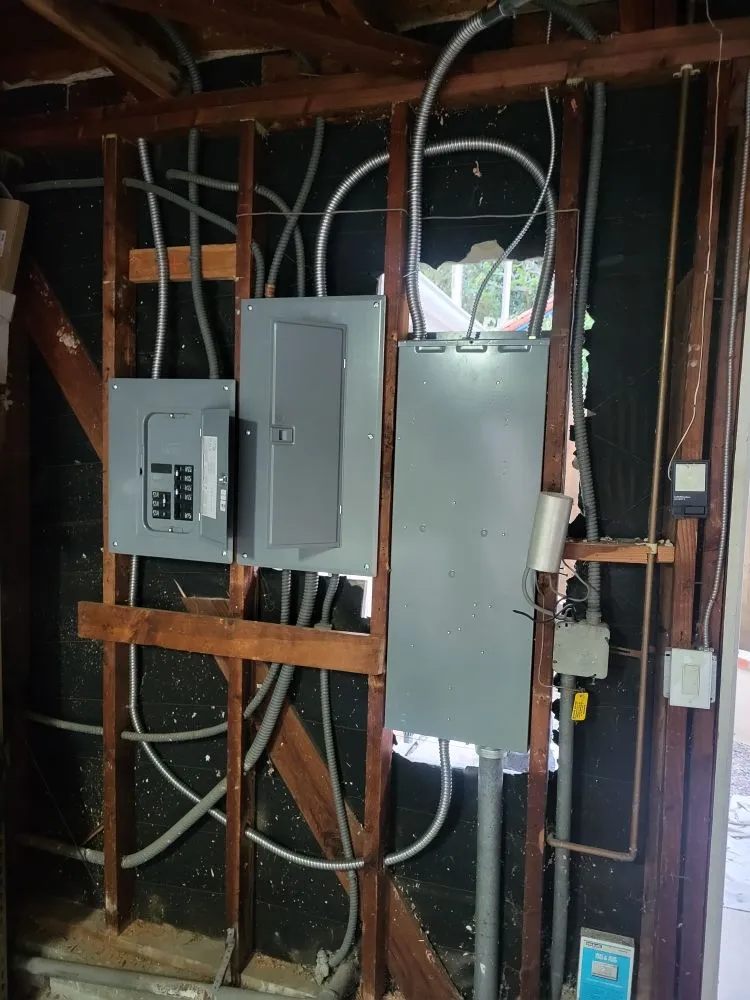 Expert outlet and switch repair experts serving Harbor City, CA - South Bay Electric Company