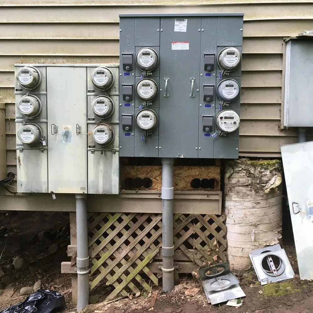 Slide of South Chicago Licensed Electrician