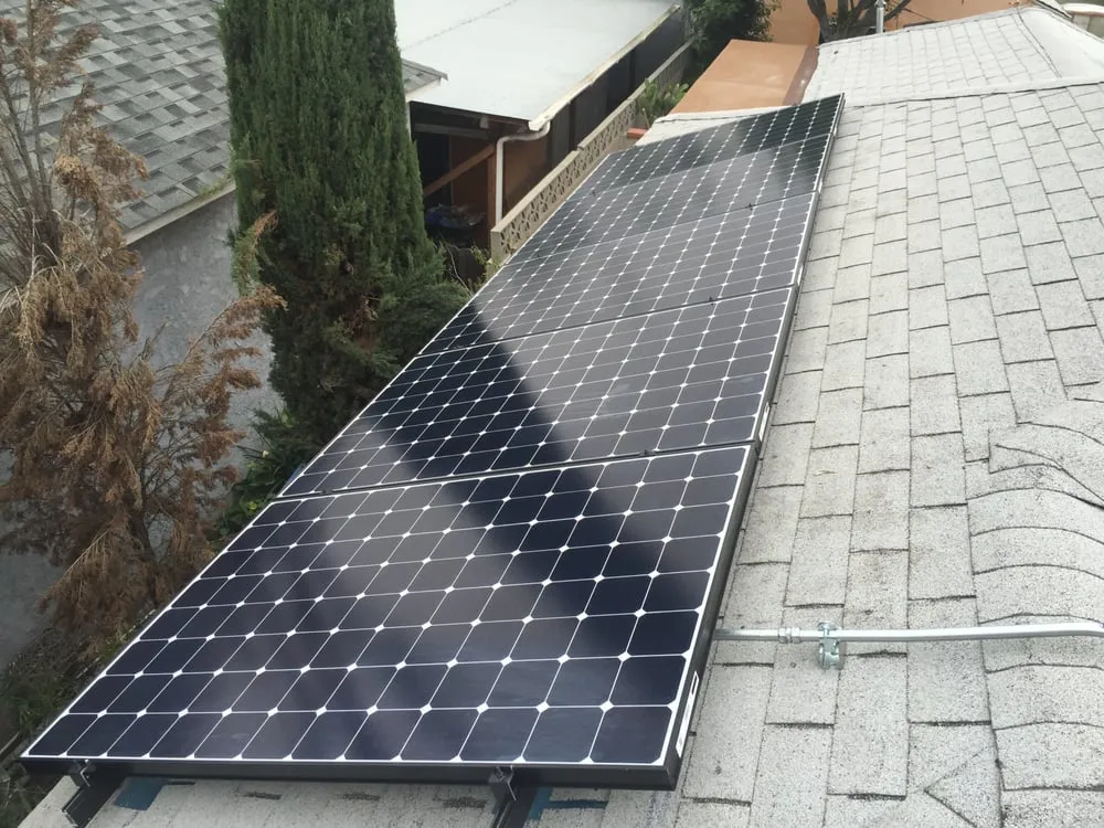 Emergency electrician providing wiring installation in , 