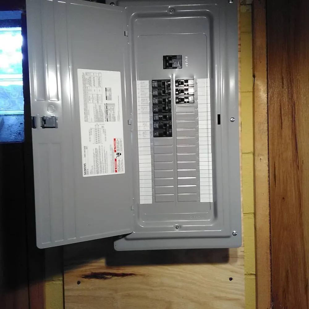 Slide of South Dallas 24 Hour Electrician