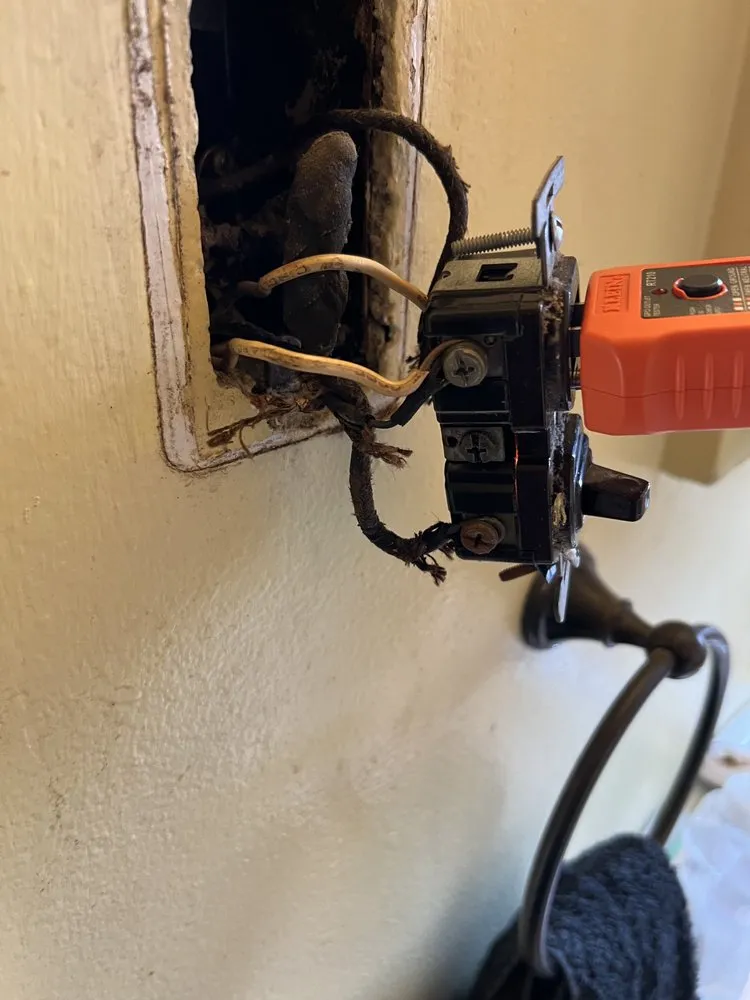 Slide of South East Michigan handyman