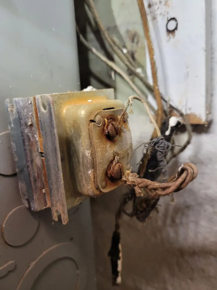 Slide of South Ridge Electric