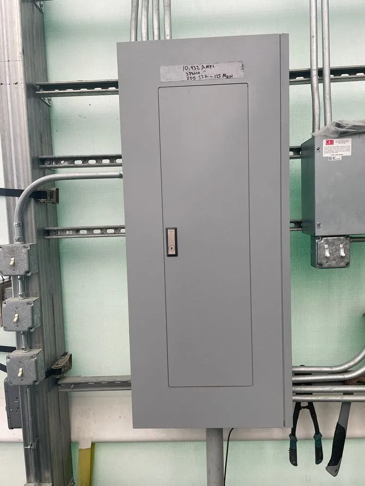 Slide of Southern Custom Electrical