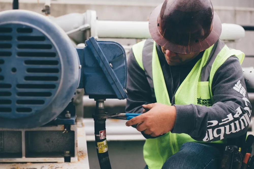 Emergency outlet and switch repair experts serving ,  - Southern Electrical Services Company