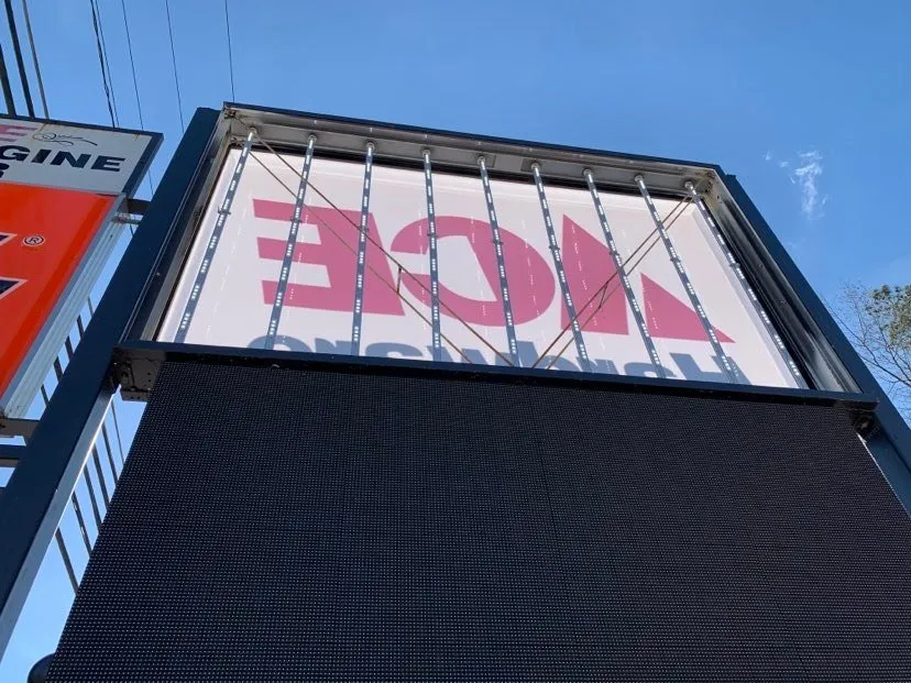 Slide of Southern Signs & Lighting Maintenance