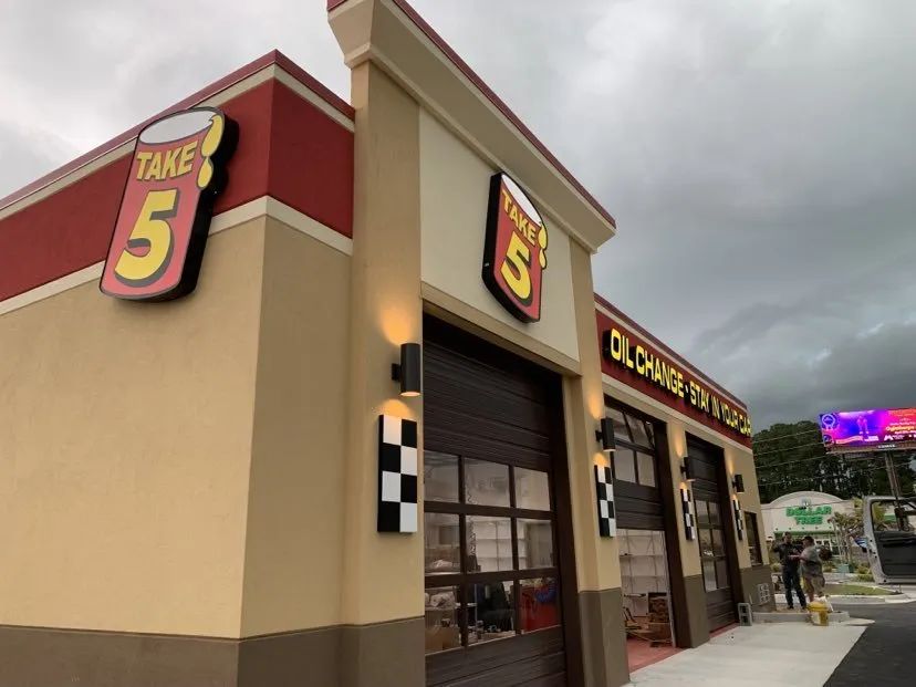 Affordable outlet and switch repair experts serving ,  - Southern Signs & Lighting Maintenance