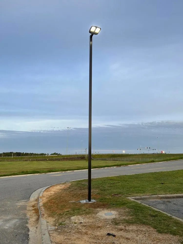 Slide of Southern Signs & Lighting Maintenance