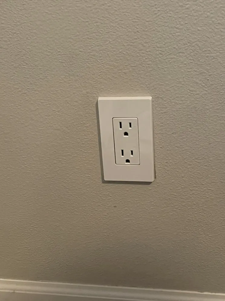 Slide of Southern Wind Electrical