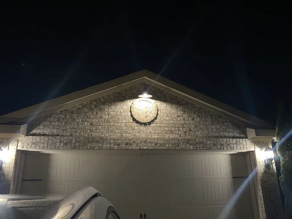 Professional electrician providing electrical repair in , 