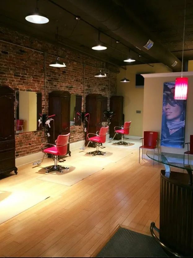 Slide of Spark Daddy