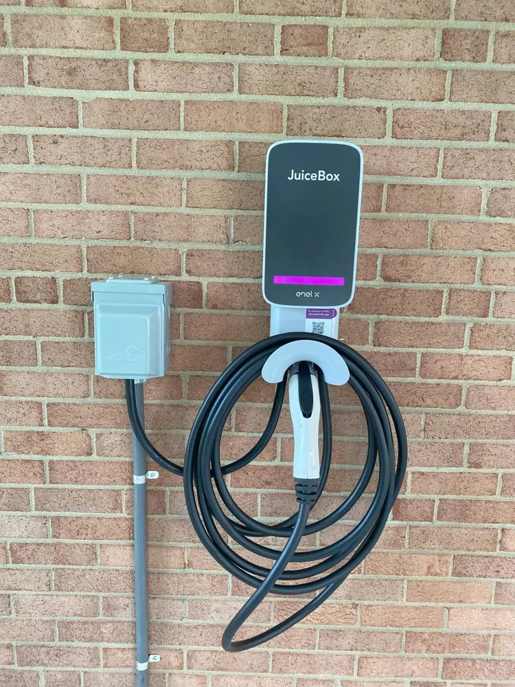 Professional electrical service for homes in emergency electrical service,  by 