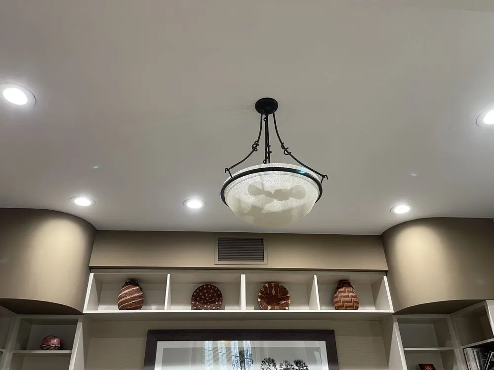 Emergency electrical service for homes in lighting installation,  by 