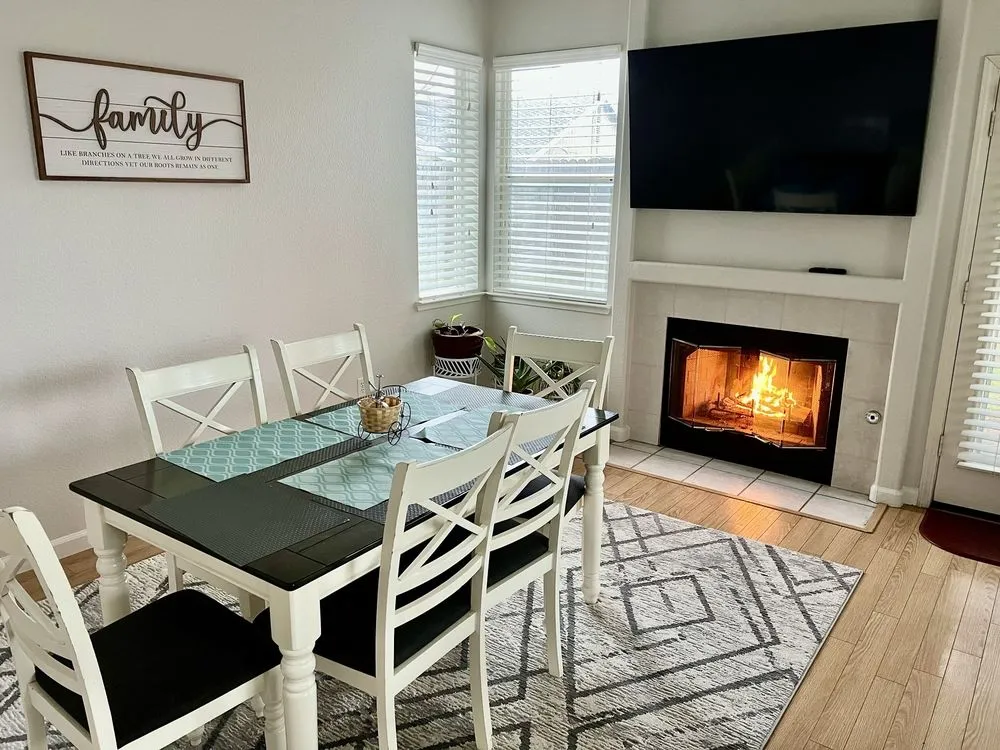 Slide of Sparky Electric & Solar