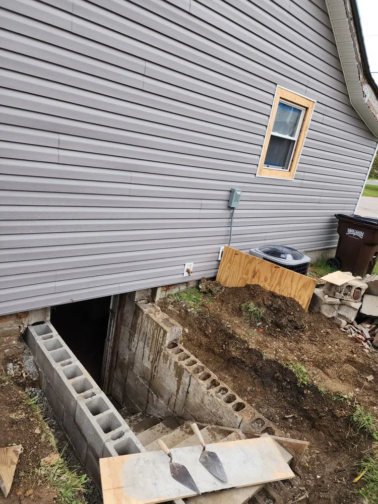 Slide of Sparkys Contracting