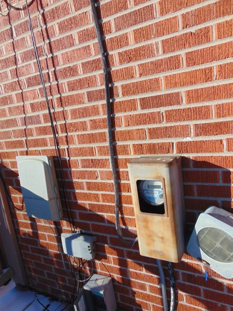 Slide of Sparq Electric